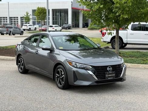 Used 2025 Nissan Sentra SV w/ All-Weather Package FWD image 3