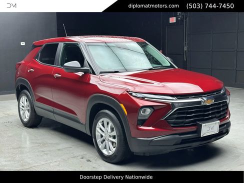 Used 2024 Chevrolet TrailBlazer LS w/ LS Convenience Package image 8