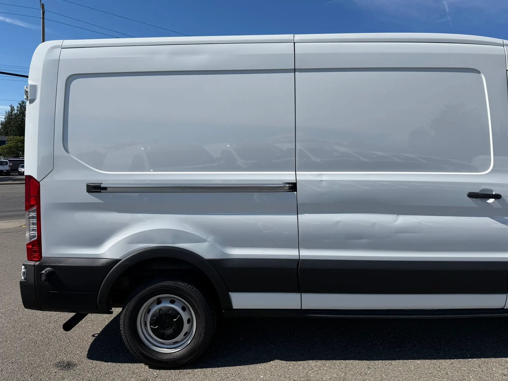 Used 2020 Ford Transit 250 Medium Roof w/ Load Area Protection Package RWD image 5