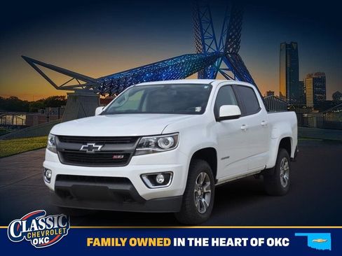 Used 2020 Chevrolet Colorado Z71 AWD/4WD image 3