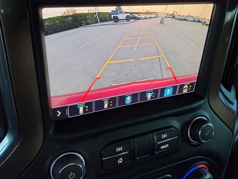 Used 2022 Chevrolet Silverado 1500 High Country w/ Technology Package image 23