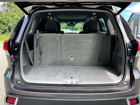 Used 2017 Toyota Highlander Limited Platinum w/ Carpet Mat Package AWD/4WD image 30