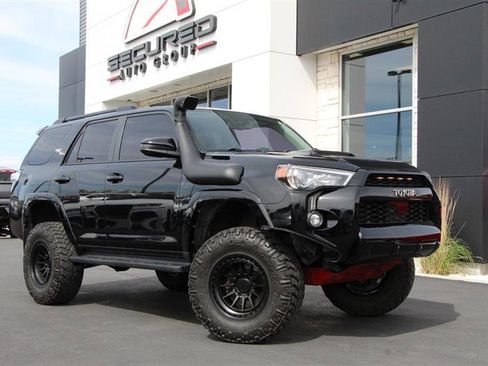 Used 2020 Toyota 4Runner TRD Off-Road AWD/4WD image 1