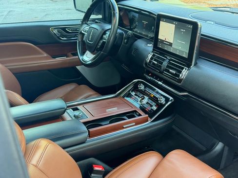Used 2020 Lincoln Navigator Reserve w/ Luxury Package AWD/4WD image 27