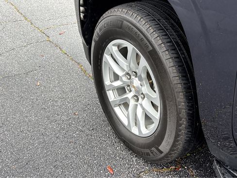 Used 2024 Chevrolet Tahoe LT image 26