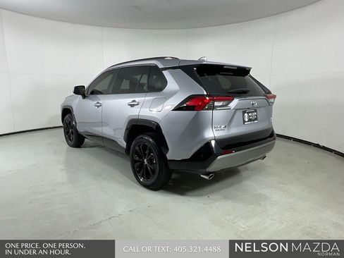 Used 2024 Toyota RAV4 SE AWD/4WD image 6