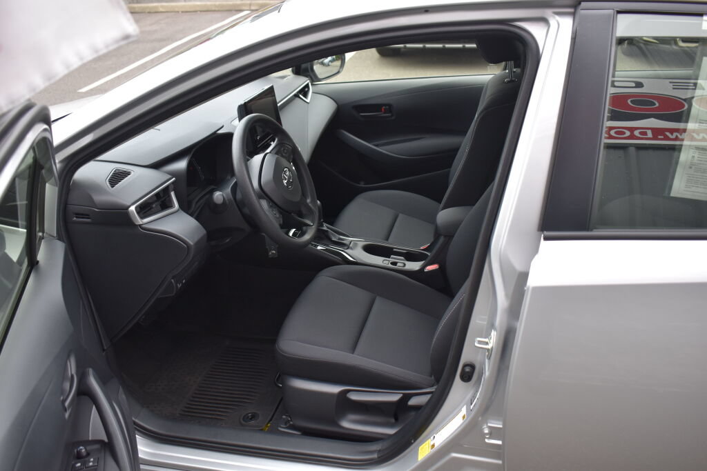 Certified 2026 Toyota Corolla LE FWD image 18