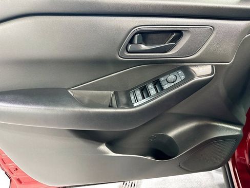 Certified 2025 Nissan Rogue S image 16