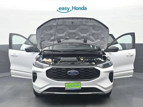 Used 2023 Ford Escape ST-Line FWD image 36