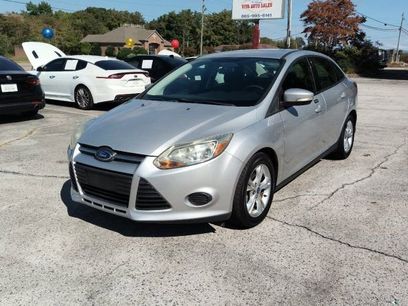 Used 2014 Ford Focus SE w/ SE Winter Package
