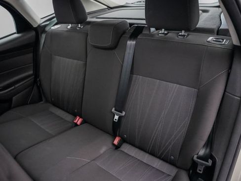 Used 2016 Ford Focus SE FWD image 25