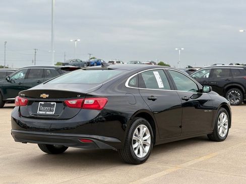 Used 2025 Chevrolet Malibu LT FWD image 6