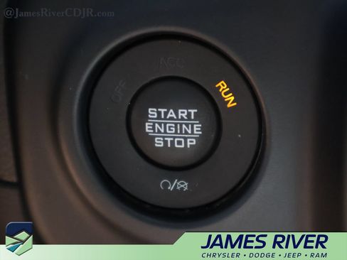 Used 2023 Jeep Wrangler Unlimited Rubicon 4xe w/ Cold Weather Group AWD/4WD image 31