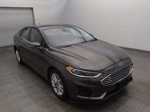 Used 2020 Ford Fusion SEL FWD image 13