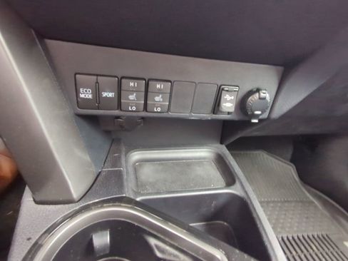 Used 2017 Toyota RAV4 SE w/ Power Extra Value Package image 19