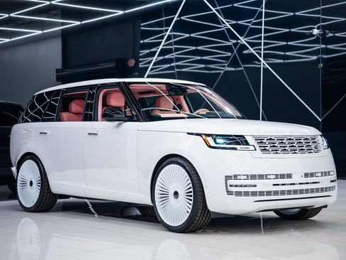Used 2026 Land Rover Range Rover Long Wheelbase SE AWD/4WD image 1
