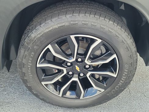 Used 2023 Chevrolet TrailBlazer ACTIV w/ Sun and Liftgate Package AWD/4WD image 9