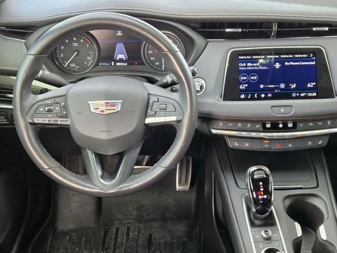 Used 2023 Cadillac XT4 Sport image 29