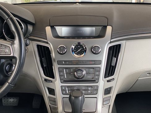 Used 2011 Cadillac CTS Coupe image 23