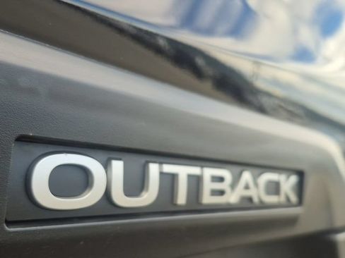 Used 2023 Subaru Outback Premium AWD/4WD image 31