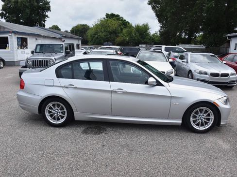 Used 2010 BMW 328i Sedan RWD image 3