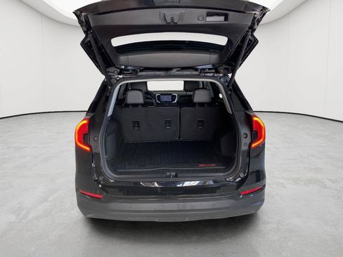 Used 2023 GMC Terrain SLT w/ Elevation Edition FWD image 17