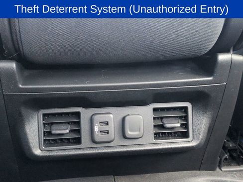 Used 2022 Chevrolet Silverado 1500 RST image 32