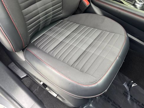 Used 2025 Ford Explorer ST-Line w/ Premium Package RWD image 46