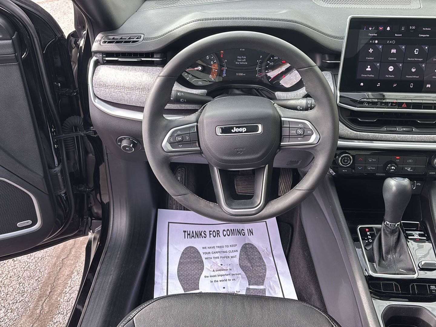 Used 2023 Jeep Compass Latitude w/ Sun and Sound Group AWD/4WD image 9