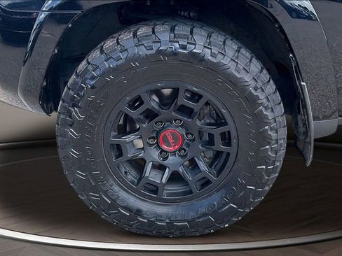 Used 2022 Toyota 4Runner TRD Off-Road Premium w/ TRD Black Wheel Package (TMS) AWD/4WD image 9