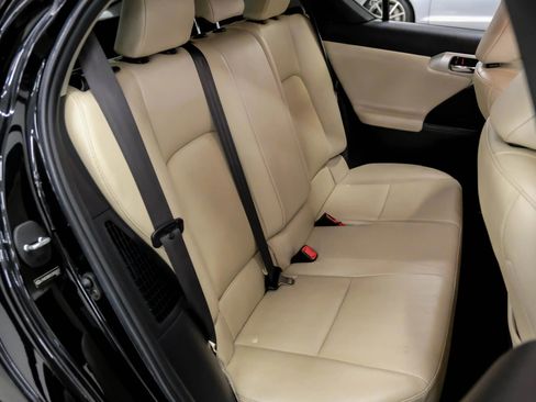 Used 2012 Lexus CT 200h Premium image 38