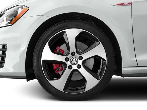 Used 2017 Volkswagen Golf 4-Door image 12