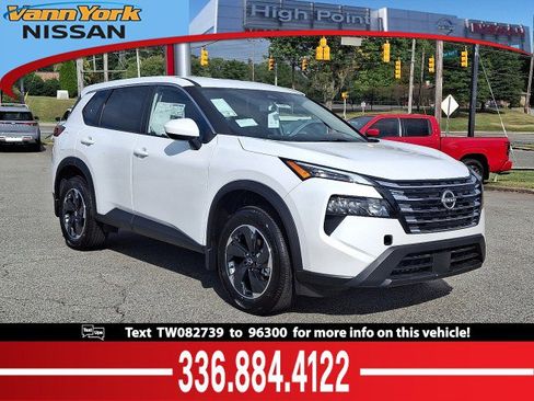 Certified 2026 Nissan Rogue SV image 1