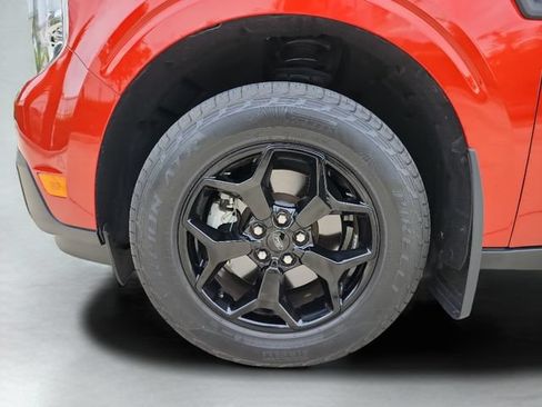 Used 2024 Ford Maverick Lariat w/ FX4 Off-Road Package AWD/4WD image 33