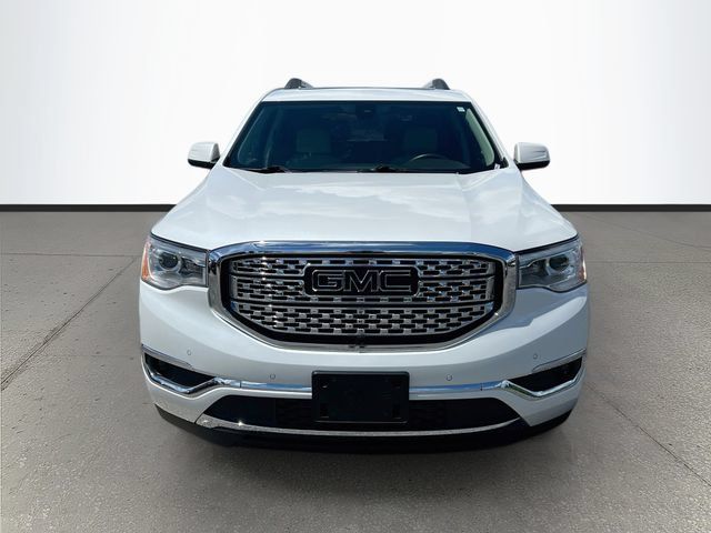 Used 2019 GMC Acadia Denali w/ Technology Package AWD/4WD image 2