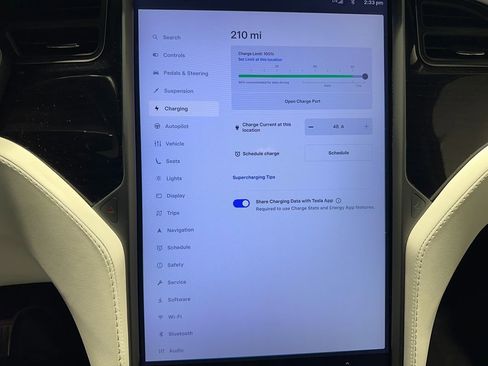 Used 2019 Tesla Model X image 33