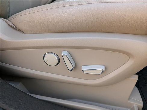 Certified 2023 Lincoln Nautilus AWD w/ Premium Package image 13