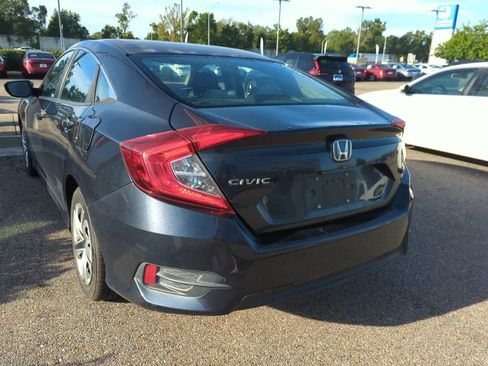 Used 2018 Honda Civic LX image 4