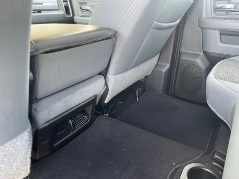 Used 2019 RAM 1500 Big Horn AWD/4WD image 11