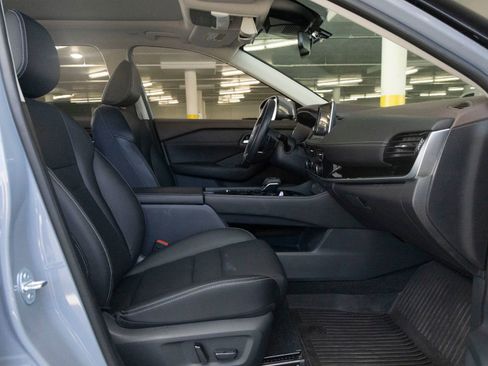 Used 2023 Nissan Rogue SL FWD image 27
