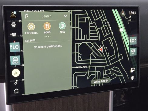 New 2025 Land Rover Range Rover SE image 26