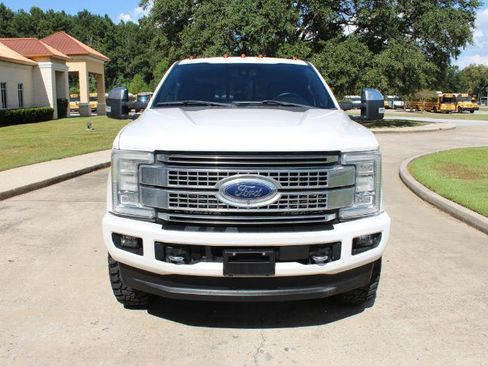 Used 2018 Ford F250 Platinum w/ Platinum Ultimate Package AWD/4WD image 6