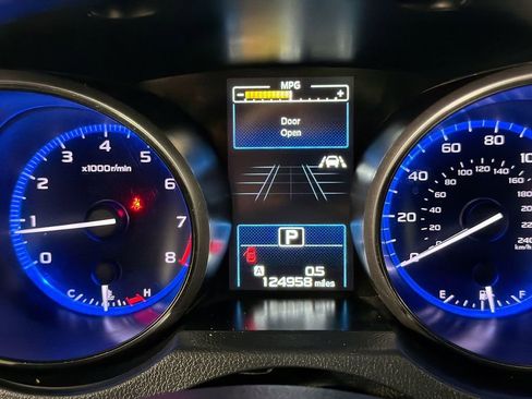 Used 2018 Subaru Outback 2.5i Limited image 12