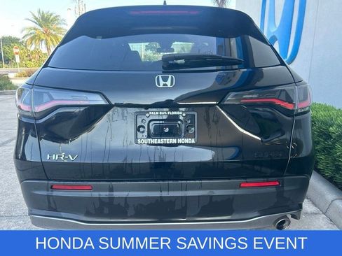 Used 2025 Honda HR-V Sport image 7