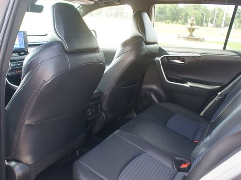 Used 2023 Toyota RAV4 XSE AWD/4WD image 15
