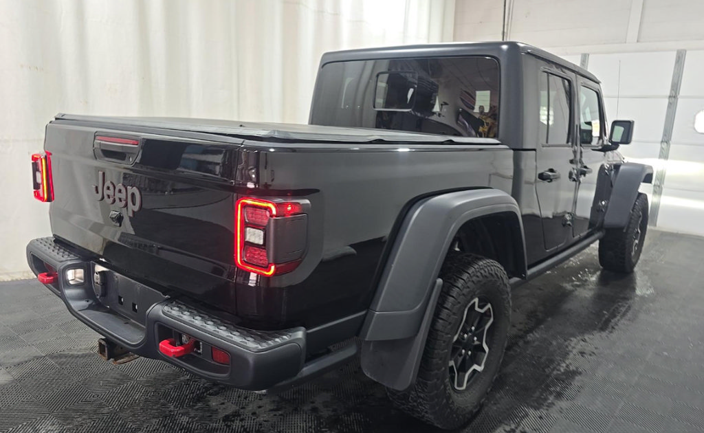 Used 2021 Jeep Gladiator Rubicon w/ Dual Top Group AWD/4WD image 4