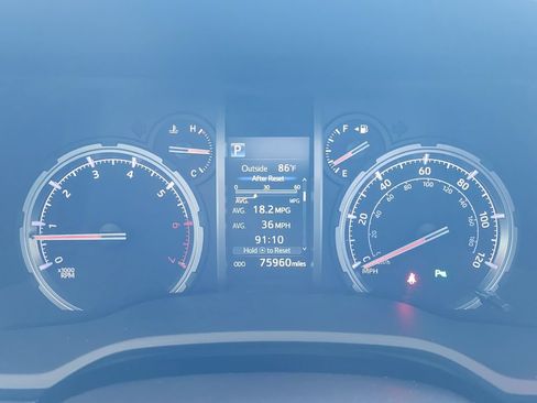 Used 2022 Toyota 4Runner Limited RWD image 23