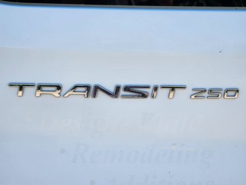 Used 2016 Ford Transit 250 130 Low Roof image 9