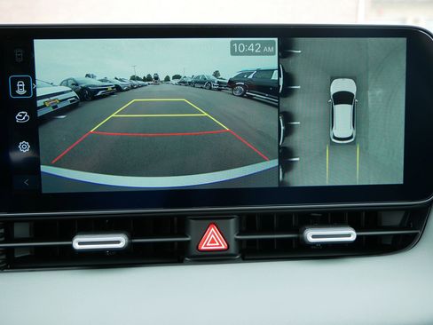 New 2025 Hyundai Ioniq 5 Limited image 15