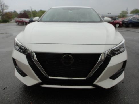 Used 2021 Nissan Sentra SV FWD image 2